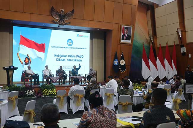 Kerjasama Kemendikdasmen dan Apkasi