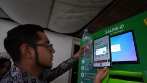 Pertama di Kota Sukabumi, Sampah Plastik Kini Bisa Jadi Pulsa hingga Bayar Pajak