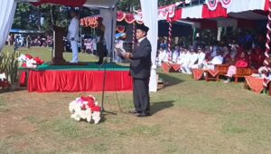 HUT RI ke-80 Kecamatan Jampangkulon Sukabumi, Anggota DPRD Anang Janur Bacakan Teks Proklamasi