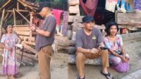 Kisah Pilu Etin Warga Simpenan Sukabumi Hidup di Kandang Kambing, Bikin Bupati Turun Tangan