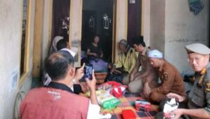 Forkopimcam Palabuhanratu Sukabumi Gercep Bantu Penyandang Disabilitas di Desa Cikadu
