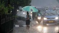 Prakiraan Cuaca Sukabumi Selasa 19 Agustus 2025, BMKG: Hujan Petir di Cikole hingga Cibeureum