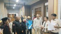 Forum Komunikasi Ketua RW di Kota Sukabumi Geruduk Gedung DPRD, Tolak Penghapusan Program P2RW
