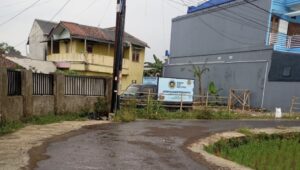 Jelang HUT RI ke-80 di Sukabumi, Yayasan Tidar Biru Sejahtera Percantik Jalan Mangkalaya