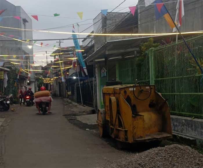 Pengaspalan Jalan Cibadak Sukabumi