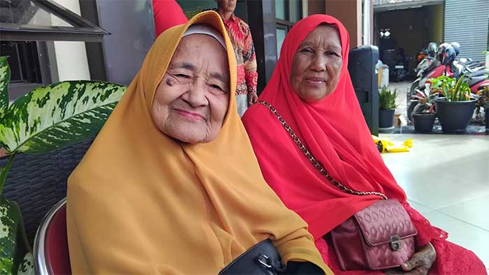 Perempuan Cikembar Sukabumi