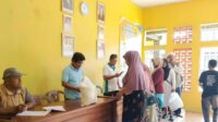 Pemdes Buniwangi Sukabumi Salurkan 1,2 Ton Beras Bantuan untuk 608 KPM