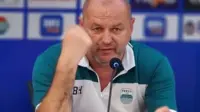 Lawan Persijap, Bojan Hodak: Persib Harus Menang, Tapi Tak Ada Laga yang Mudah