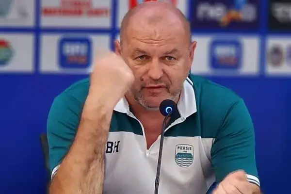 Pelatih Persib Bandung, Bojan Hodak