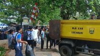 DLH Kabupaten Sukabumi Apresiasi KKN Nusa Putra Bersihkan Pantai Citepus