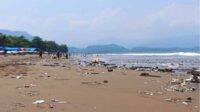 Pesona Pantai Citepus Sukabumi Saat Libur Panjang Tercoreng Sampah
