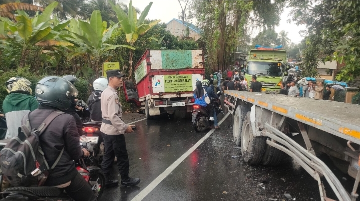 Tabrakan Cikembar