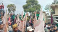 Ratusan Massa Gelar Aksi Hari Tani Nasional di BPN Sukabumi