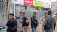Sebabkan Banjir, Toko Era Blue Disoal Warga Cibadak