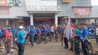 Puluhan Pesepeda Ramaikan Gowes Peringatan Hari Pahlawan di Cibadak