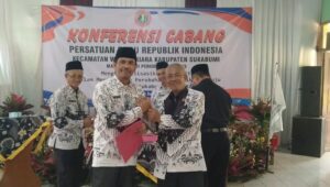 Sunandangria Resmi Nahkodai PGRI Kecamatan Warungkiara