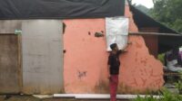 Setahun Pascapergerakan Tanah, Warga Pasir Gerong Masih Bertahan di Rumah Rusak