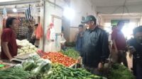 Jelang Nataru, Bupati Sukabumi Sidak Harga Sembako di Pasar Cibadak