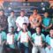 PENUHKASIH: Lembaga Pemasyarakatan (Lapas) Kelas IIA Warungkiara menyerahkan Surat Keputusan (SK) Remisi Khusus Hari Raya Natal 2025 kepada lima warga binaan pemasyarakatan (WBP) beragama Nasrani. FT: Karimullah//inilahsukabumi.com