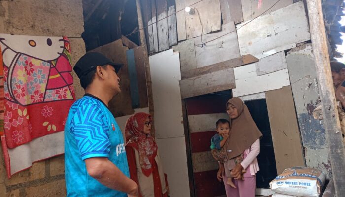 Camat Cibadak Bantu Pembangunan Rutilahu