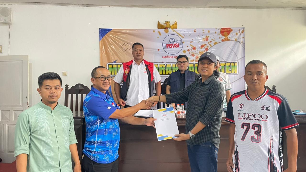 Eki Rukmansyah resmi terpilih sebagai Ketua Pengurus Kabupaten Persatuan Bola Voli Seluruh Indonesia (PBVSI) Kabupaten Sukabumi masa bakti 2026–2030. FT: INILAHSUkABUMI.COM