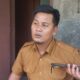 KLARIFIKASI: Sekretaris Desa Mekarjaya, Dasep Darusalam saat memberikan klarifikasi terkait belum dibayarnya insentif kader Posyandu selama delapan bulan, Selasa (27/1/2026). Foto: Karimullah//INILAHSUKABUMI.COM