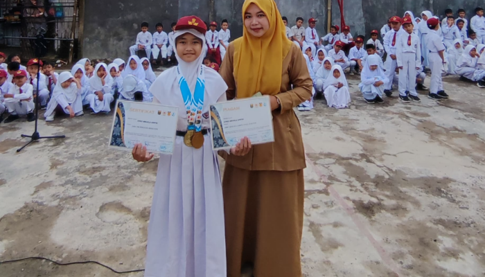 Mengenal Ayko Mikhaila Arifin, Siswa SDN Karangtengah Sukabumi Juara 1 Bupati Cup