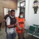 Kepala DLH Kabupaten Sukabumi, Prasetyo saat akan ditahan oleh Kejaksaan Negeri Kabupaten Sukabumi. Foto: Dok. INILAHSUKABUMI.COM