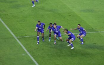 Persib Bandung unggul 1-0 atas Malut United di babak pertama Super League 2025/2026 setelah Thom Haye mencetak gol penalti di Stadion GBLA. Sumber Foto: Persib.co.id