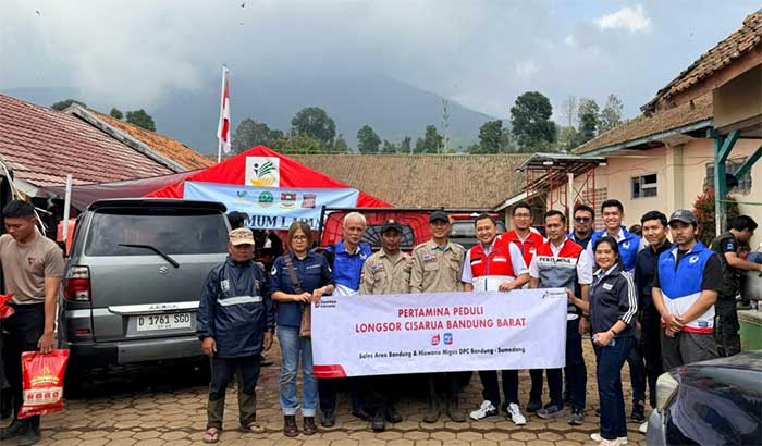 Pertamina Patra Niaga Regional JBB dan Hiswana Migas Bandung Salurkan Bantuan