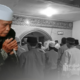 Pimpinan Pondok Pesantren Nahdiyatul Ahamiyah, KH Kholilullah, menyampaikan pesan penting kepada seluruh jamaah, Kampung Cibaregbeg, Desa Caringin, Kecamatan Cicurug, Kabupaten Sukabumi, Rabu (18/2/2026). Foto: FIRMAN ALAWI/INILAHSUKABUMI.COM