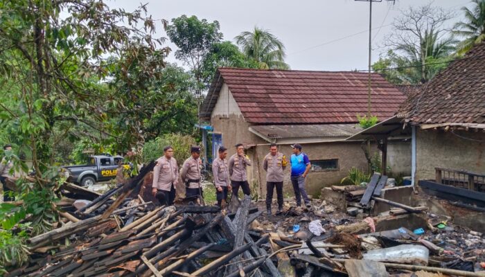 Rumah Ma Kiki di Warungkiara Akan Dibangun Polres Sukabumi
