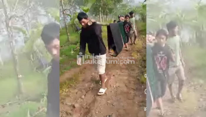 Viral di Medsos, Warga Bantargadung Tandu Pasien Gegara Jalan Rusak