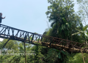 Jembatan Kamandoran di Cibadak Sukabumi Terancam Roboh