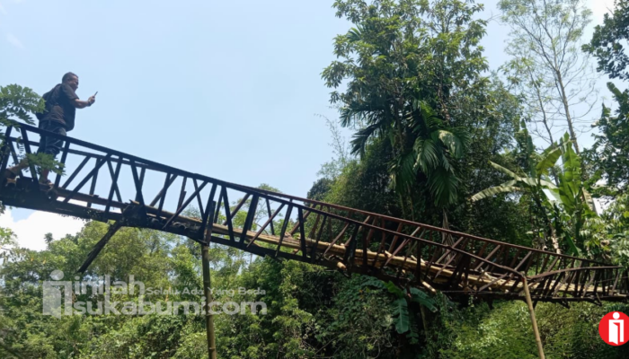 Jembatan Kamandoran di Cibadak Sukabumi Terancam Roboh