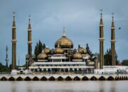 Jadwal Waktu Salat untuk Sukabumi Hari Ini, Jumat 27 Maret 2026