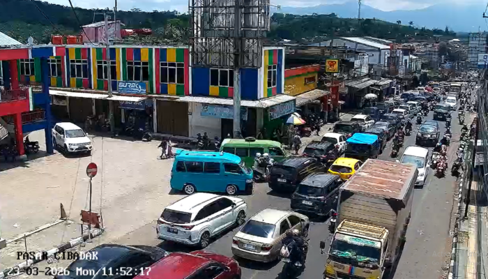 Pantauan Lalulintas di Cibadak Sukabumi, Kemacetan Parah dari Dua Arah