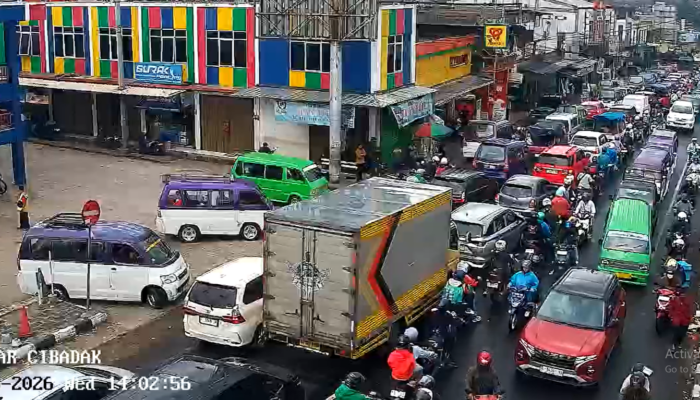 Update Lalu Lintas di Sukabumi, Depan Pasar Cibadak Macet Parah