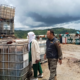 Kepala Dinas Lingkungan Hidup Kabupaten Sukabumi, Nunung Nurhayati, bersama Satuan Polisi Pamong Praja Kecamatan Cibadak melakukan inspeksi mendadak (sidak) tempat penyimpanan pupuk di Kampung Cimenteng, Desa Sekarwangi, Kecamatan Cibadak, Jumat (6/3/2026) kemarin. Foto: IDAM/INILAHSUKABUMI.COM