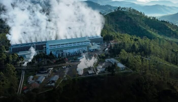 Star Energy Geothermal Perluas Akses Listrik 520 Keluarga di Sekitar PLTP Salak