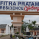 Warga Perumahan Fitra Pratama Residence di Desa Darmareja, Kecamatan Nagrak, Kabupaten Sukabumi, mengungkapkan kekecewaan terhadap pihak developer yang dinilai tidak merealisasikan fasilitas umum sesuai dengan yang ditawarkan saat pemasaran, Kamis (16/04/2026). Foto: IDAM/INILAHSUKABUMI.COM