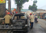 Angkot Jurusan Cibadak-Cibatu Terbakar di Cibadak Sukabumi