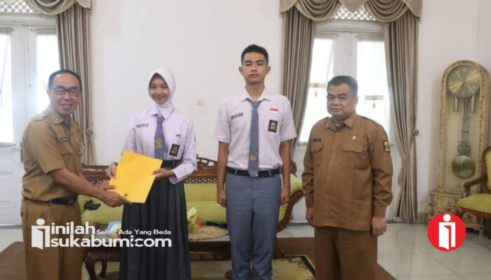 ​Dua Pelajar Terbaik Sukabumi Lolos Seleksi Paskibraka Jawa Barat 2026, Sekda Ade Suryaman: Mental Harus Kuat !