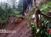 ​Tebing 10 Meter Ambruk di Ciambar Sukabumi, Dua Motor Tertimbun, Tiga Rumah Terancam Longsor Susulan
