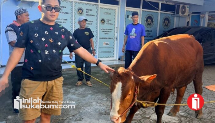 Sapi Kurban 400 Kilogram dari Relawan Ruang Peduli Disalurkan di Cicantayan