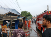 Kios Makanan di Cikembar Sukabumi Terbakar, Kerugian Ditaksir Capai Rp100 Juta