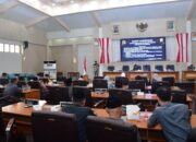 DPRD Kabupaten Sukabumi menggelar Rapat Paripurna dengan agenda penyampaian Nota Pengantar Bupati Sukabumi terhadap Rancangan Peraturan Daerah (Raperda) tentang Pertanggungjawaban Pelaksanaan APBD Tahun Anggaran 2025. Foto: Istimewa