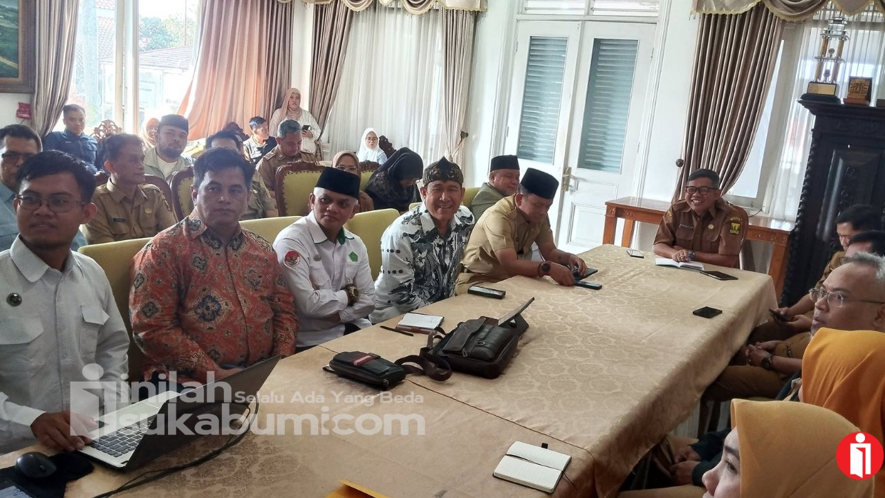 Direktur Umum dan Kepatuhan Perumda BPR Sukabumi, Eka Jatnika, menghadiri Rapat Koordinasi Persiapan Akhir Penyelenggaraan Camp Religi Mubarakah Pemuda Masjid Dunia ke-8 Tahun 2026. Foto: Istimewa