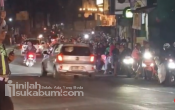 Kemacetan parah terjadi di jalur utama Sukabumi-Bogor pada Senin (1/6/2026) malam. Polisi pun memberlakukan sistem oneway untuk mengurai kendaraan. Foto: Istimewa